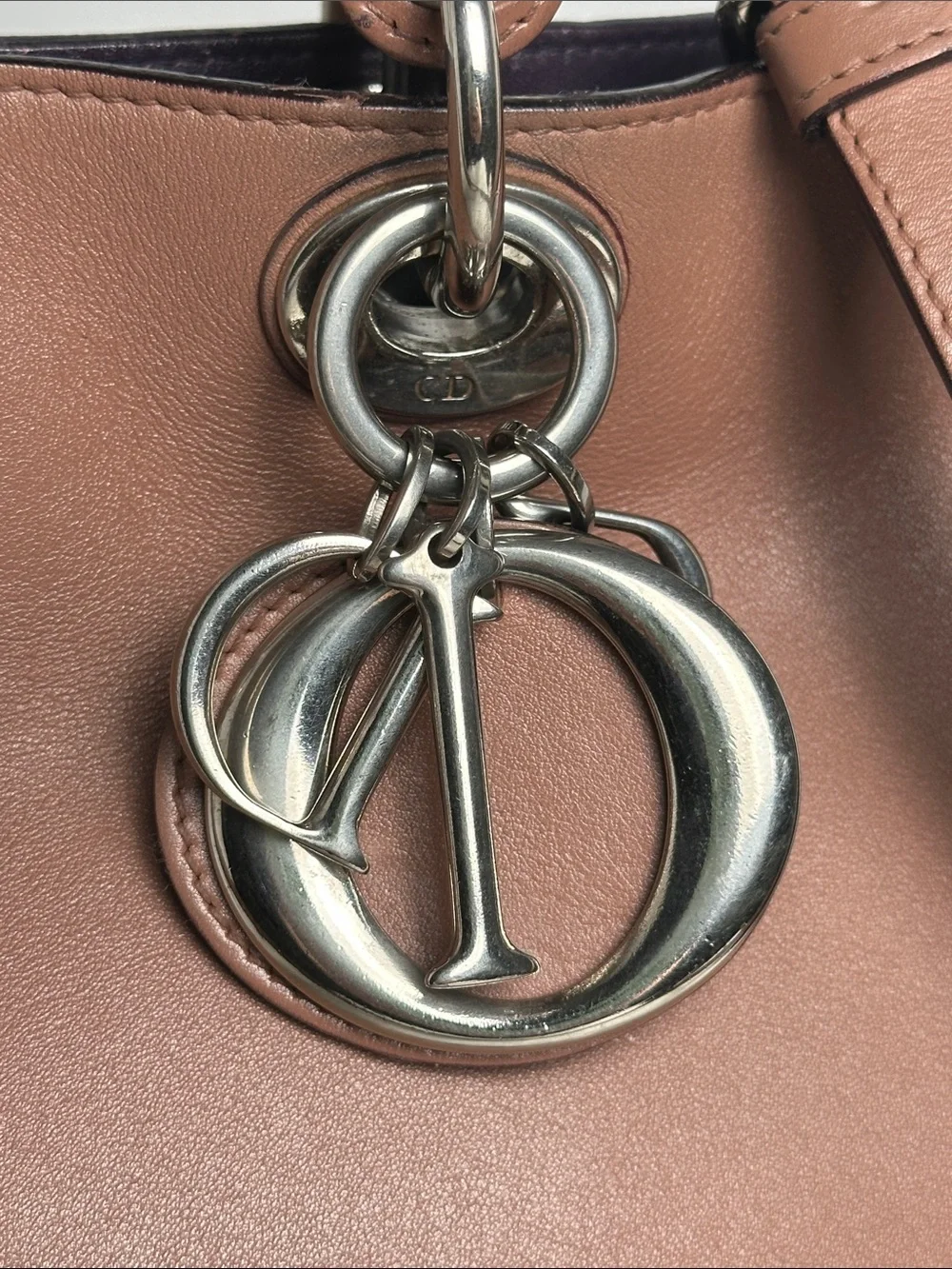 💯Authentic Christian Dior Large Lady Dior Tote Shoulder Bag i Dusty Rose Brown🍀 - Picture 4 of 17